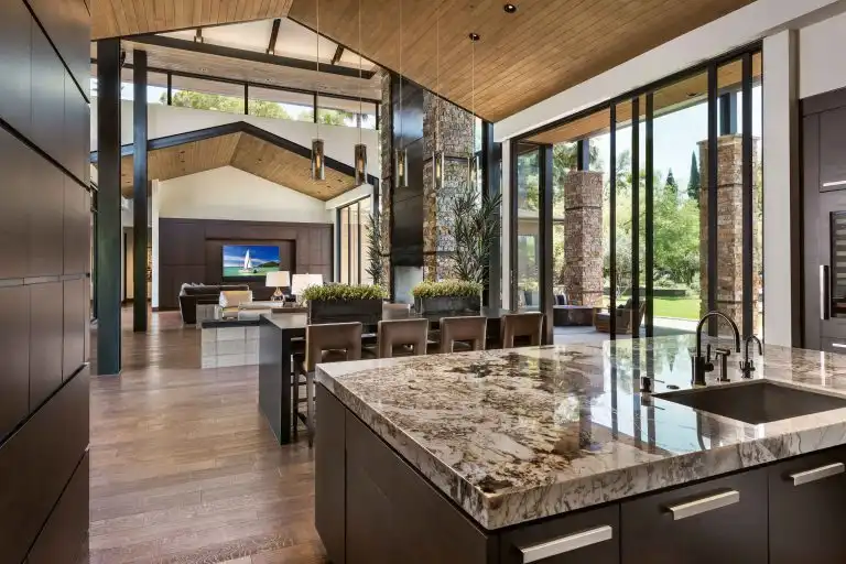 Western-Windows-Natural-Light-768x512