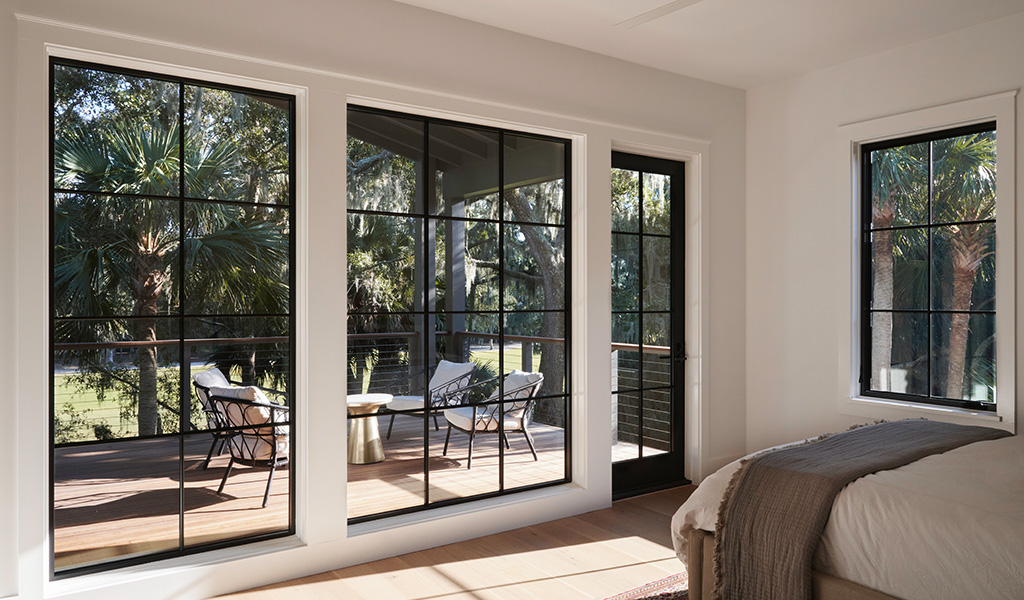 Aluminum Windows Vs. Wood Windows: A Homeowner's Guide